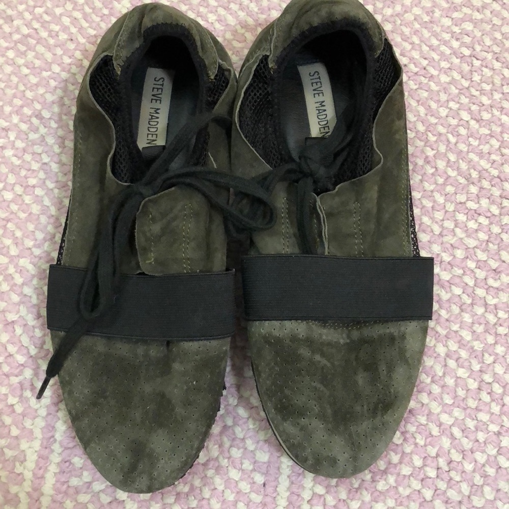 Steve Madden sneakers